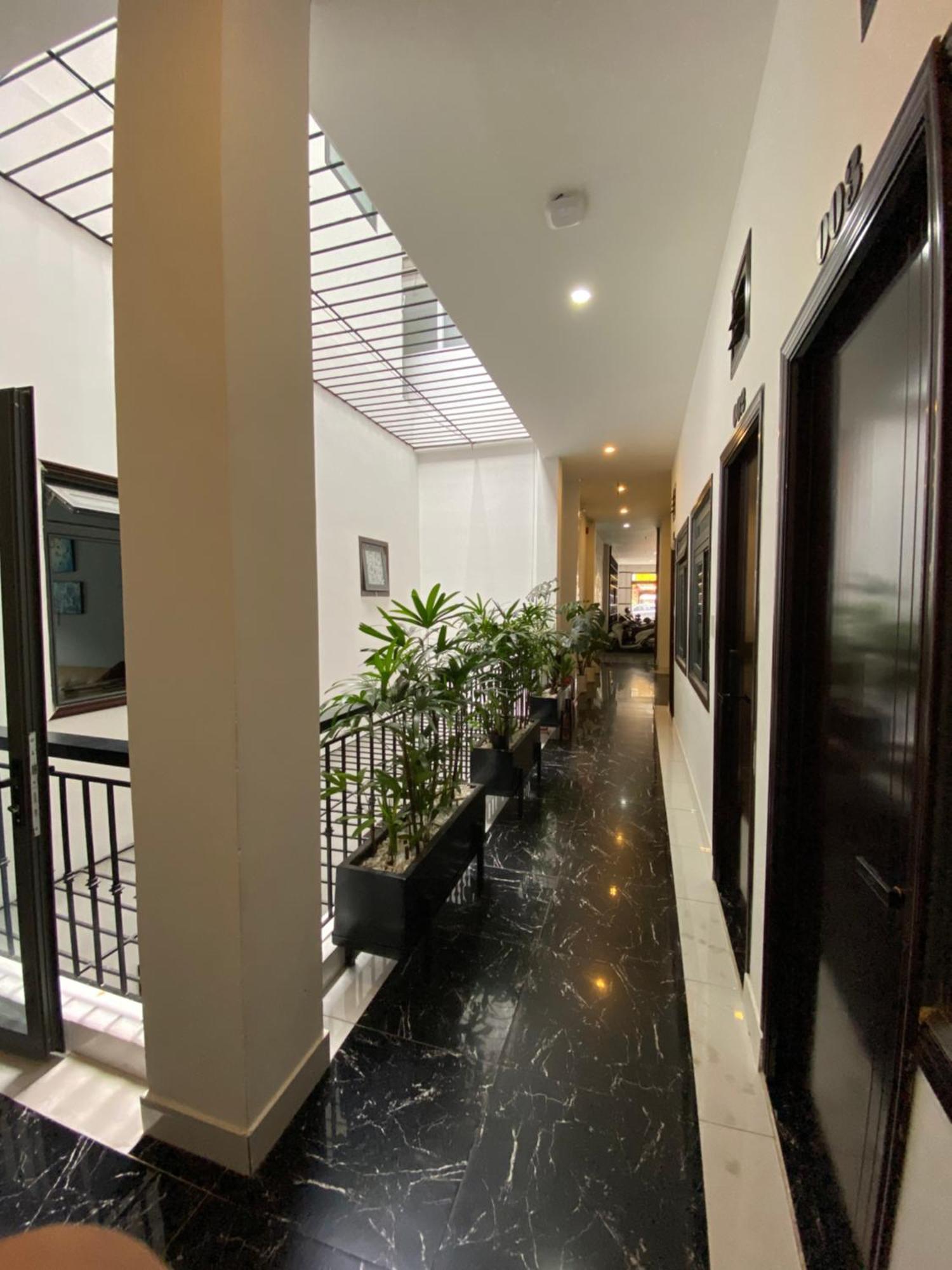 Hotel Apartments Dalat Exterior photo